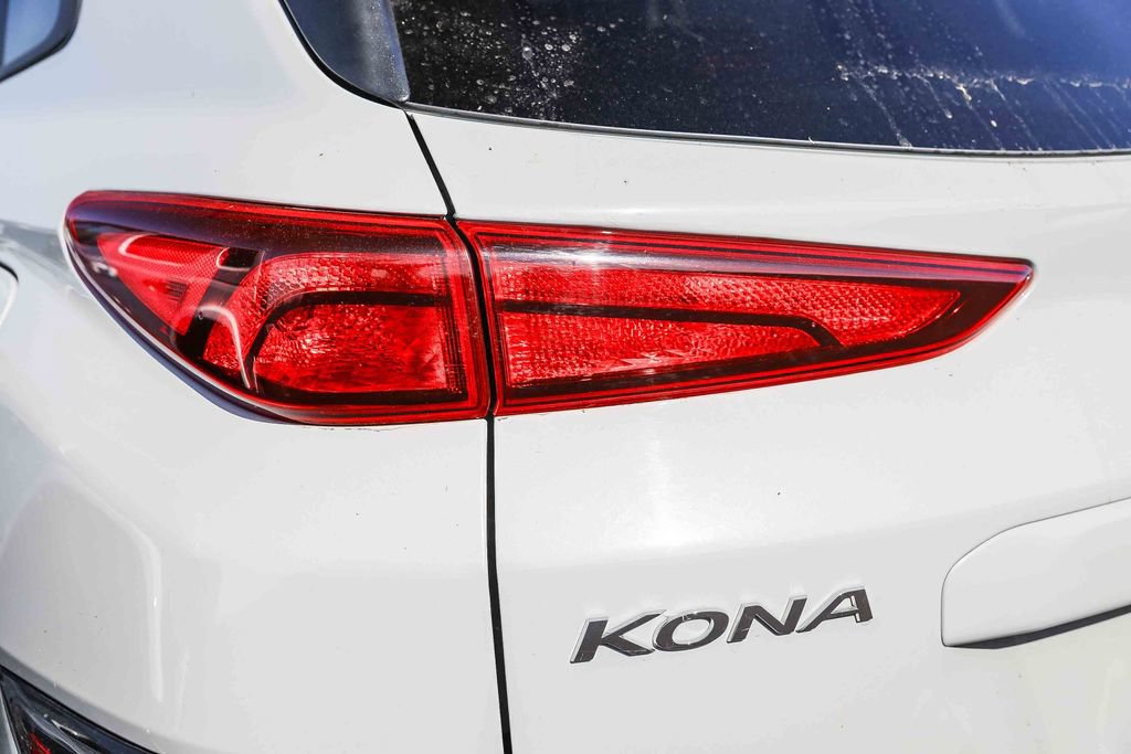 Used 2023 Hyundai Kona SEL AWD/4WD image 9