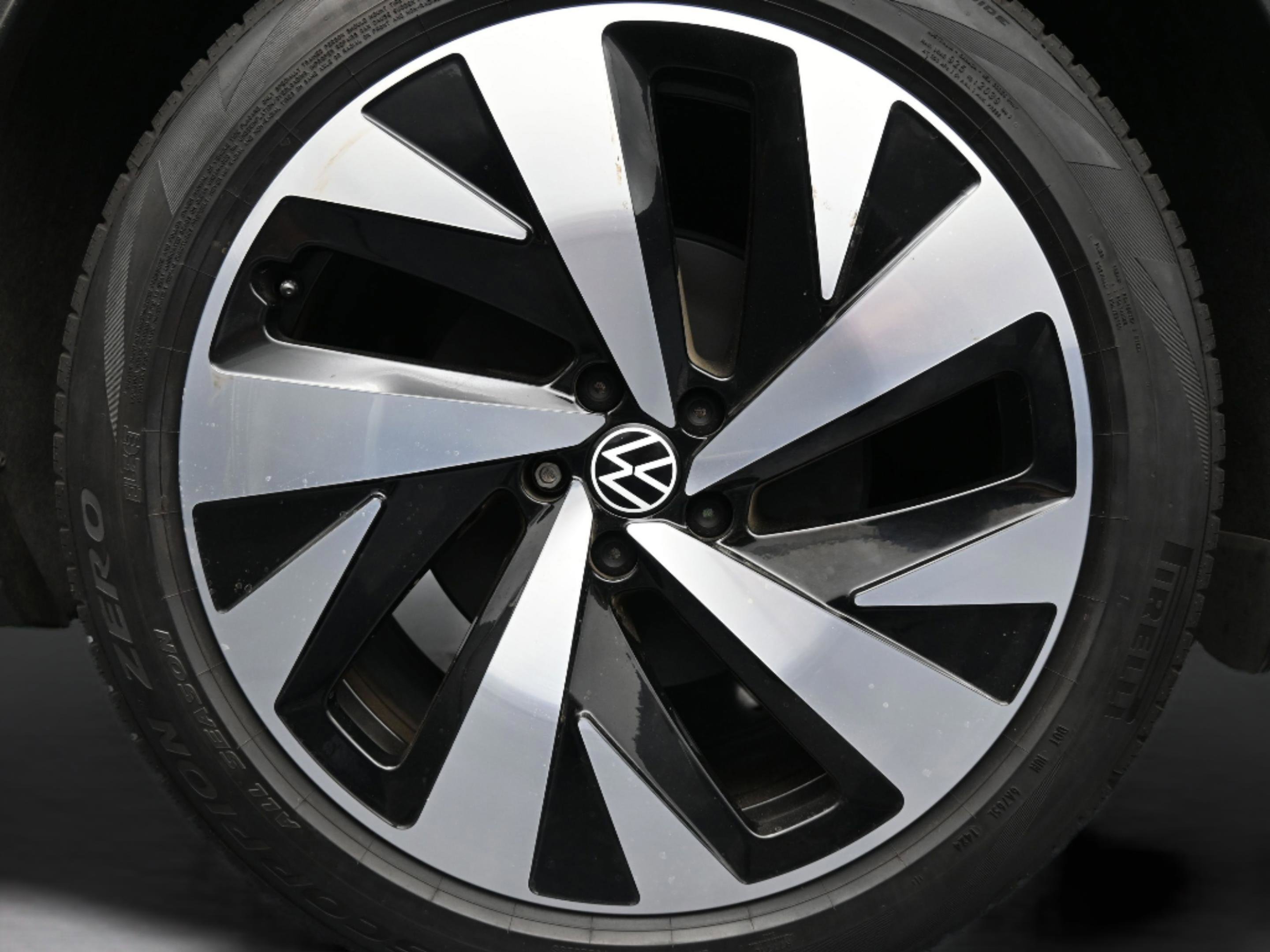 Used 2021 Volkswagen ID.4 Pro S image 43