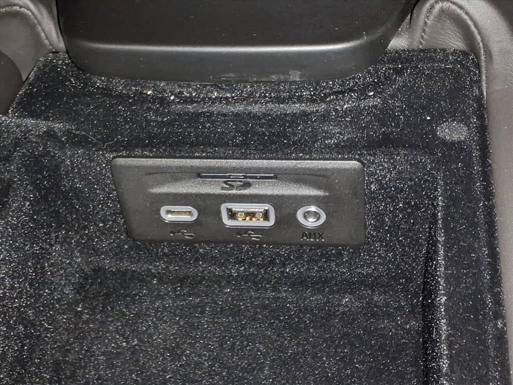 Used 2020 Chevrolet Corvette Stingray Premium Cpe w/ 3LT Preferred Equipment Group image 28