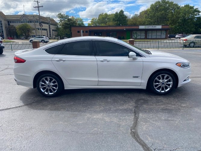 Used 2018 Ford Fusion Energi Titanium image 5