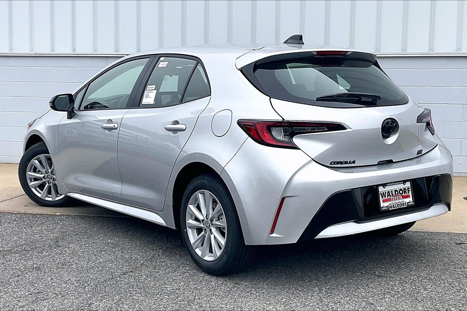 New 2026 Toyota Corolla SE FWD image 3