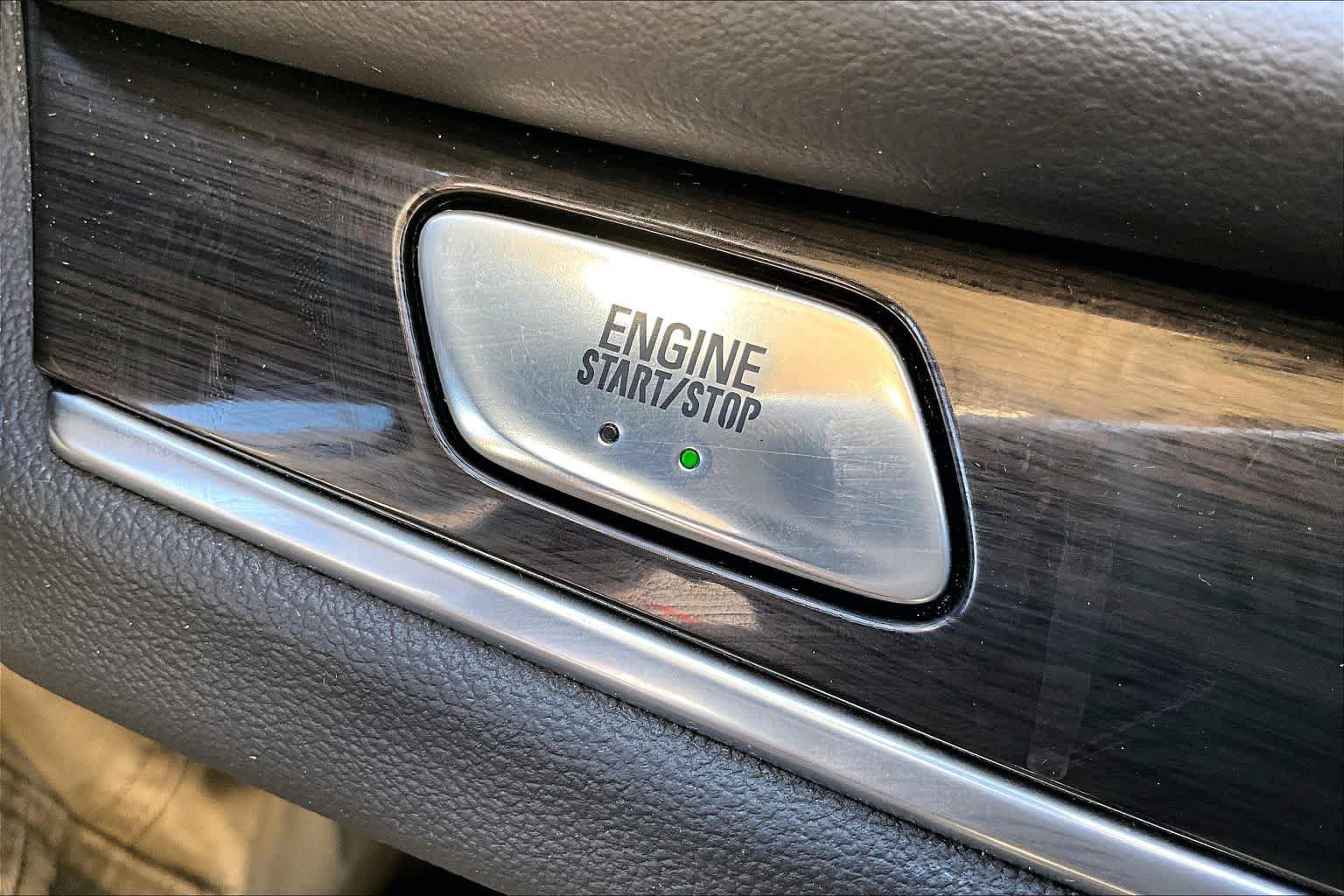 Used 2020 Buick Enclave Essence FWD image 28
