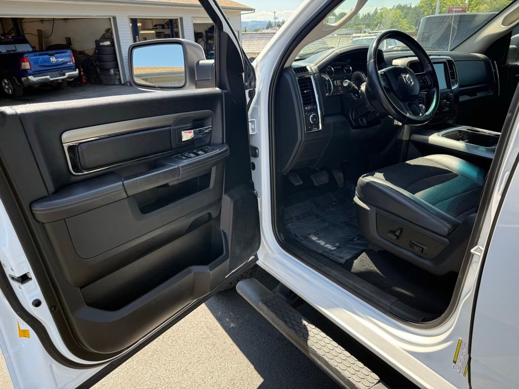 Used 2017 RAM 1500 Sport image 17