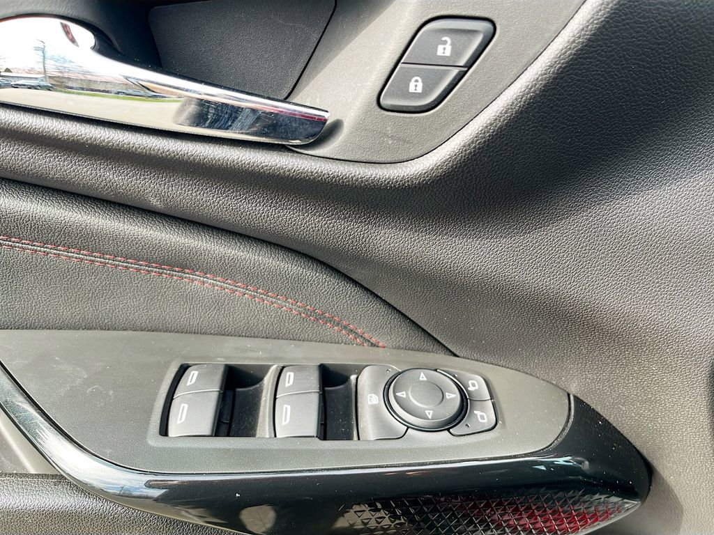 Used 2024 Chevrolet Trax RS w/ Driver Confidence Package image 17