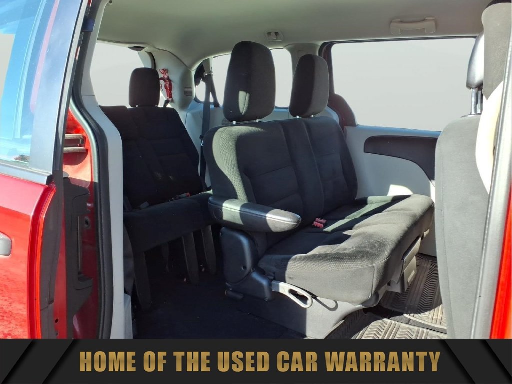 Used 2016 Dodge Grand Caravan American Value Package w/ UConnect Hands-Free Group FWD image 29