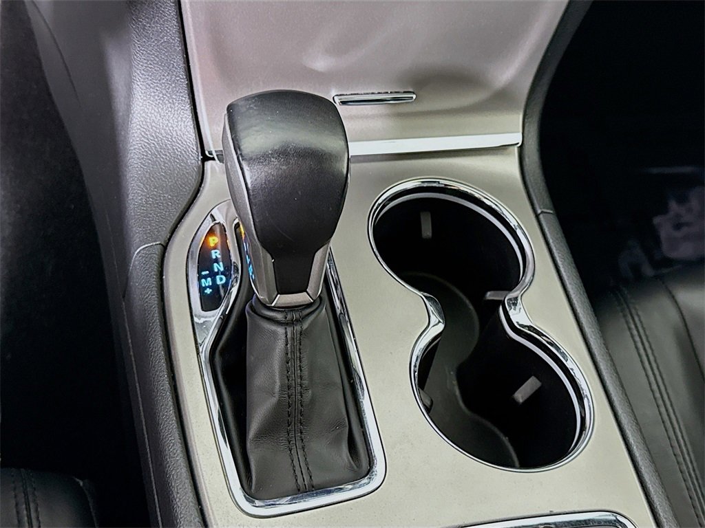 Used 2021 Jeep Grand Cherokee Limited image 11