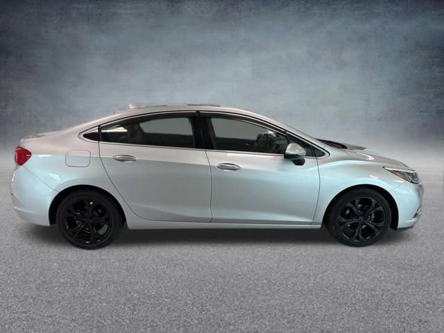 Used 2017 Chevrolet Cruze Premier image 5