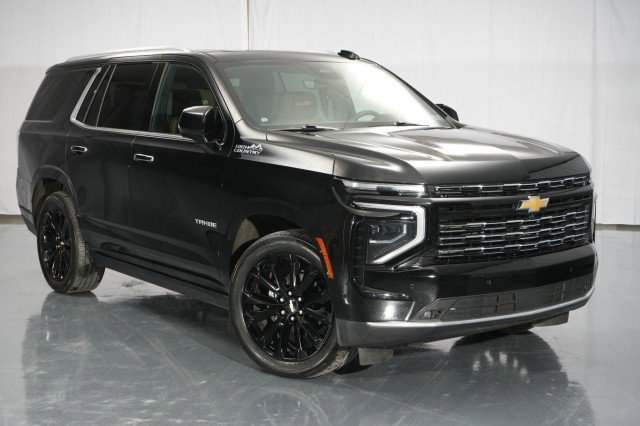 Used 2025 Chevrolet Tahoe High Country image 12