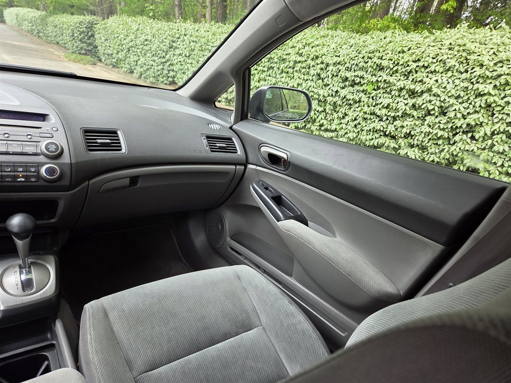 Used 2010 Honda Civic LX image 36