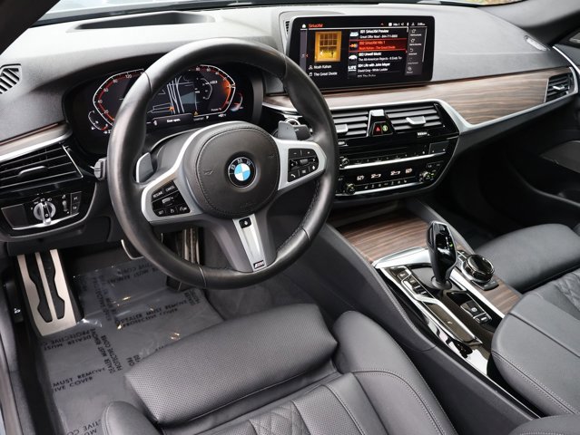 Used 2023 BMW 540i xDrive w/ Executive Package image 11
