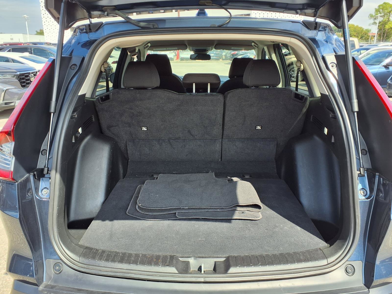 Used 2025 Honda CR-V LX image 19