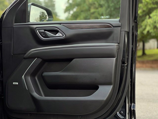 Used 2023 Chevrolet Suburban LT AWD/4WD image 22