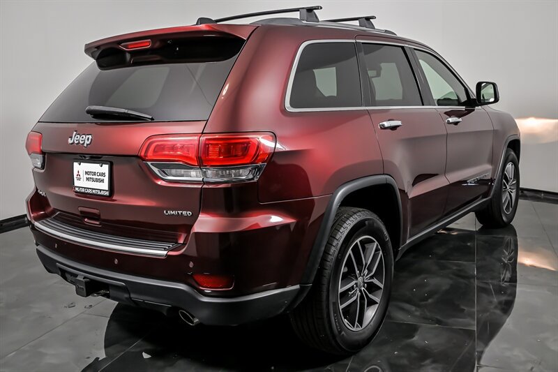 Used 2018 Jeep Grand Cherokee Limited w/ Trailer Tow Group IV AWD/4WD image 9