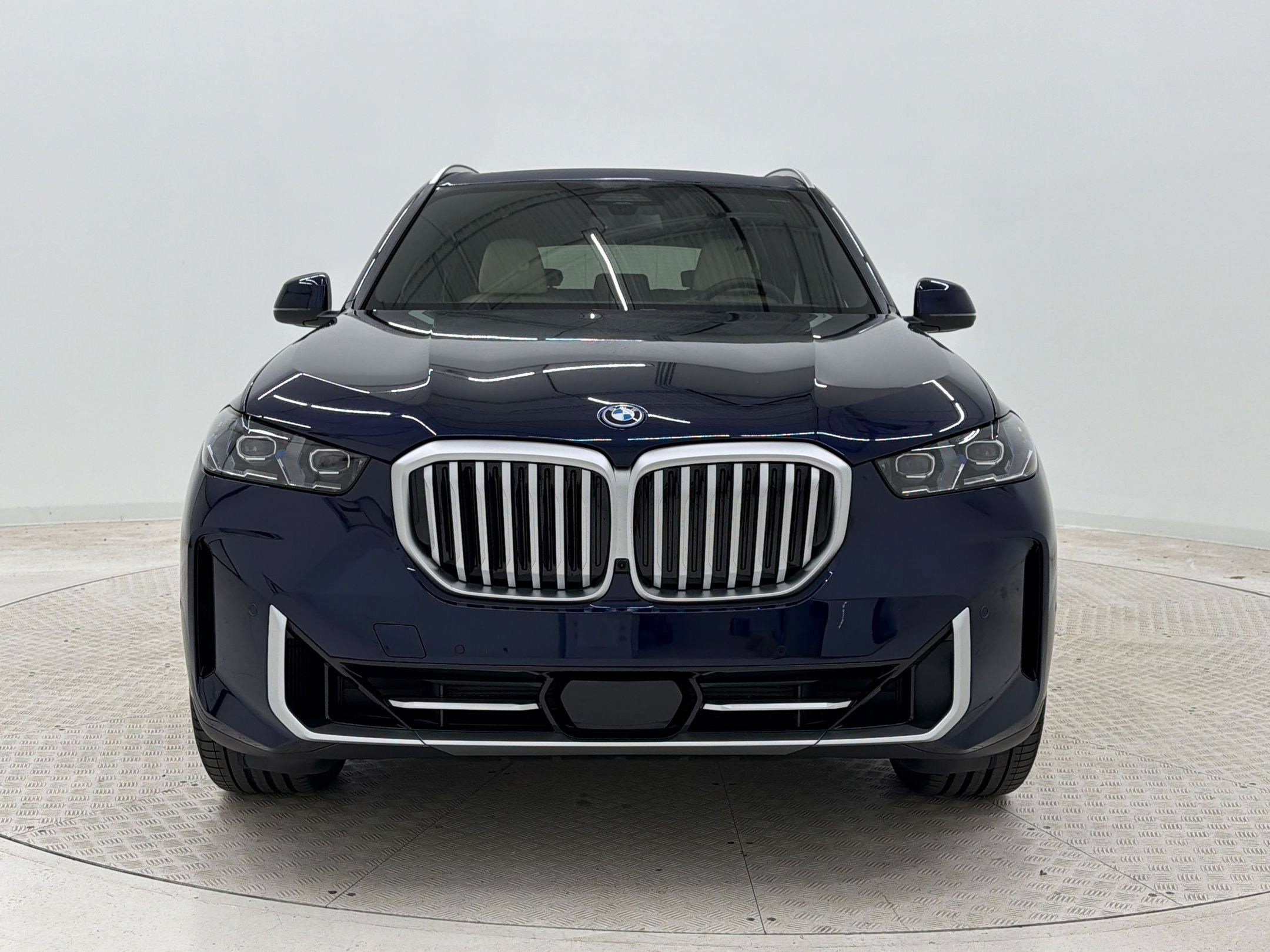 New 2026 BMW X5 xDrive50e AWD/4WD image 6
