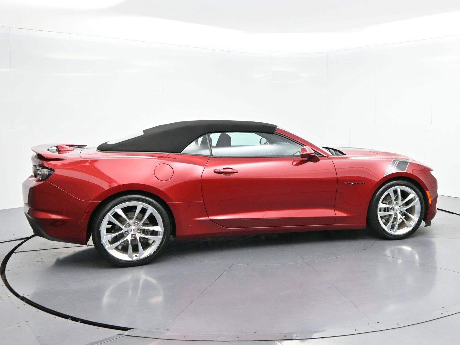 Used 2021 Chevrolet Camaro LT w/ Wild Cherry Design Package 1 RWD image 8