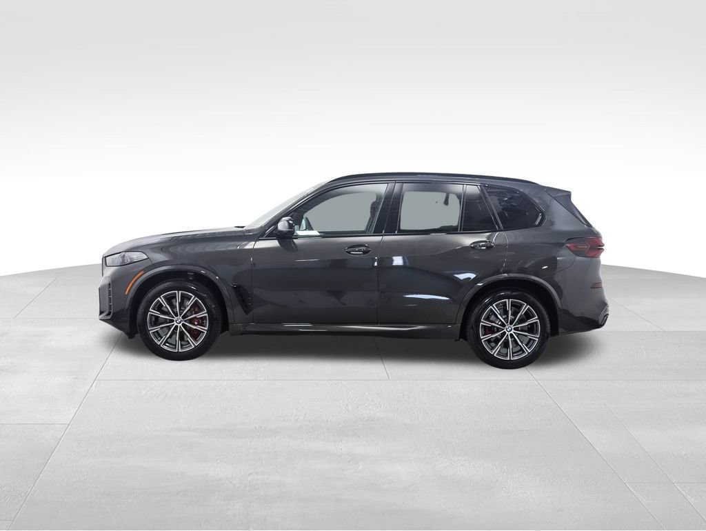 New 2026 BMW X5 M60i image 3