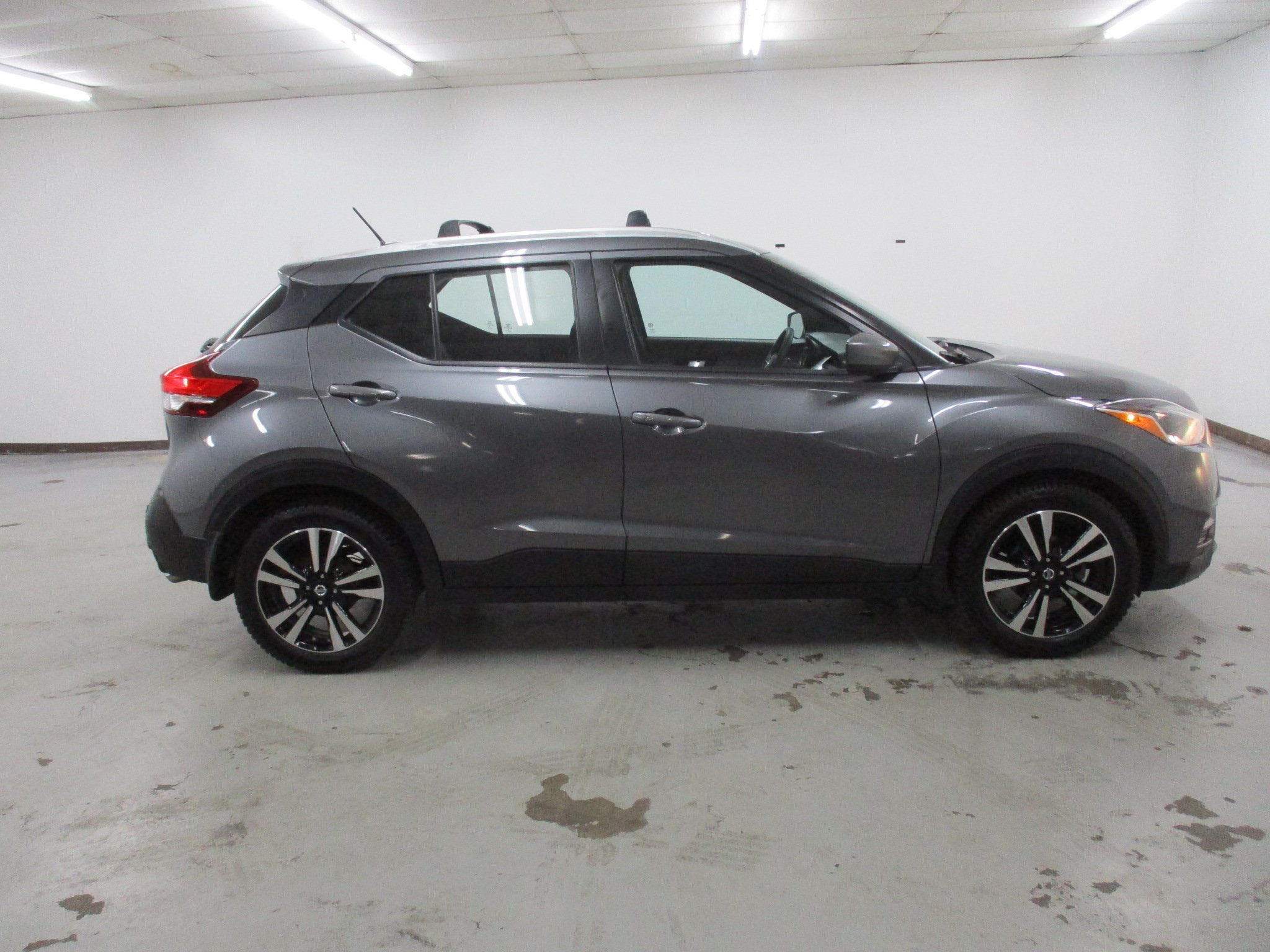 Used 2020 Nissan Kicks SV w/ Exterior Package FWD image 8