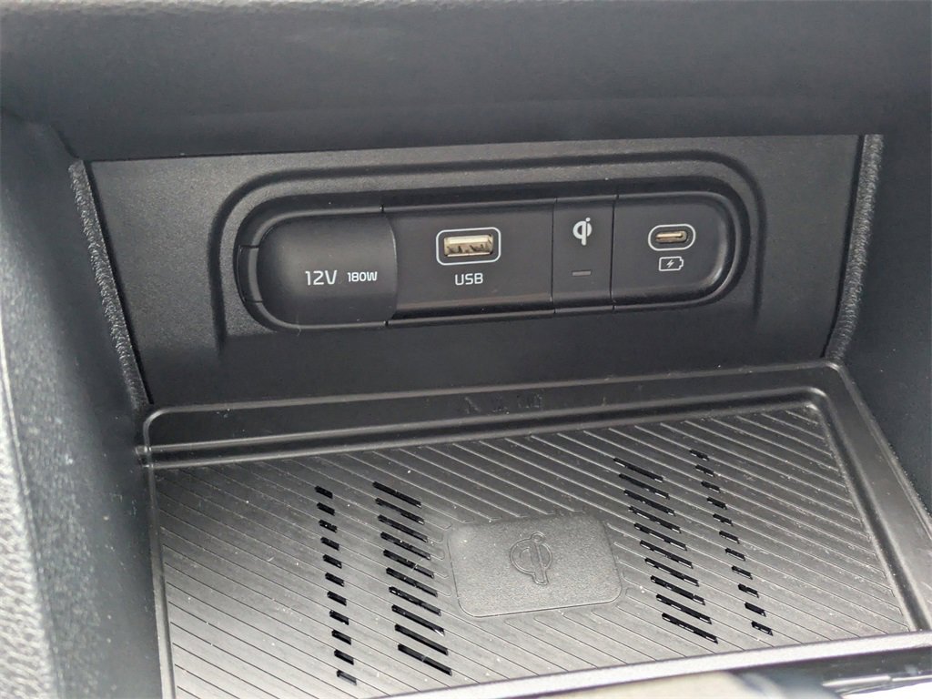 Used 2023 Kia Sportage EX image 23