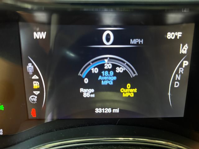 Used 2020 Jeep Grand Cherokee Laredo AWD/4WD image 19