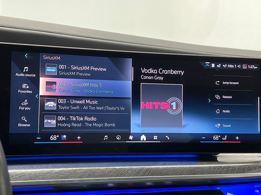 Certified 2024 BMW 760i xDrive w/ Premium Package 2 AWD/4WD image 14