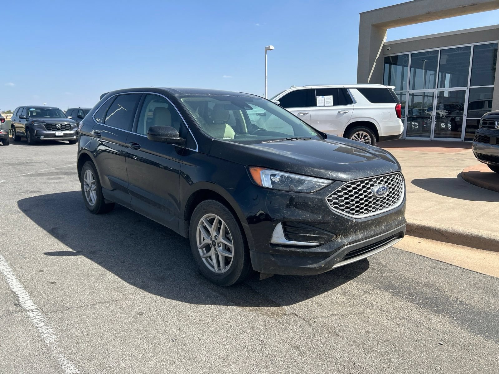 Used 2024 Ford Edge SEL AWD/4WD image 3