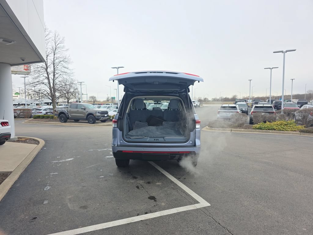 Used 2022 Lincoln Navigator Black Label AWD/4WD image 9