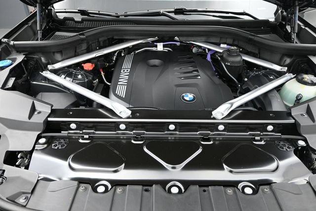 New 2026 BMW X5 xDrive40i w/ M Sport Package AWD/4WD image 24