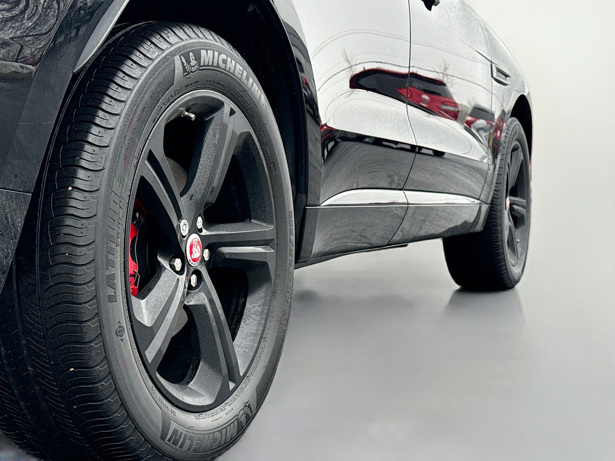 Used 2020 Jaguar F-PACE S image 14