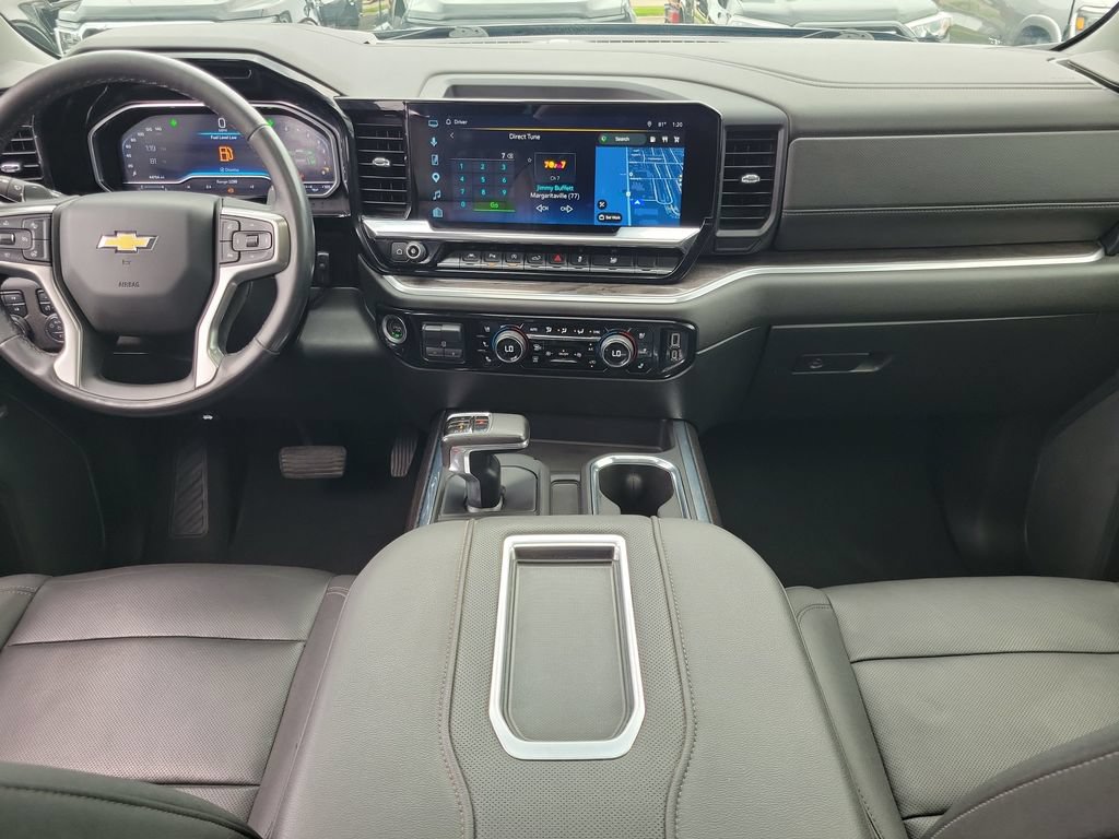 Used 2022 Chevrolet Silverado 1500 LTZ w/ LTZ Convenience Package II AWD/4WD image 11