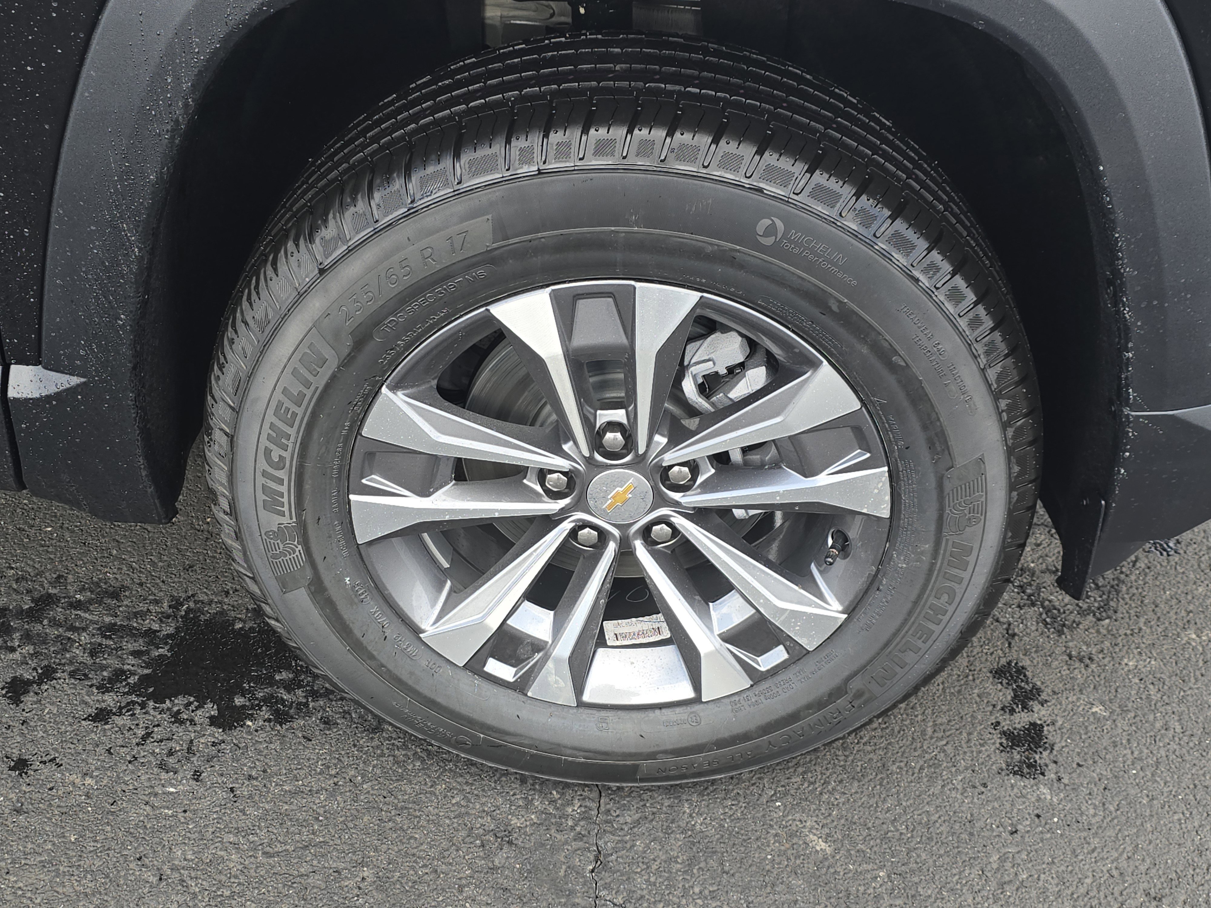 New 2026 Chevrolet Equinox LT image 13