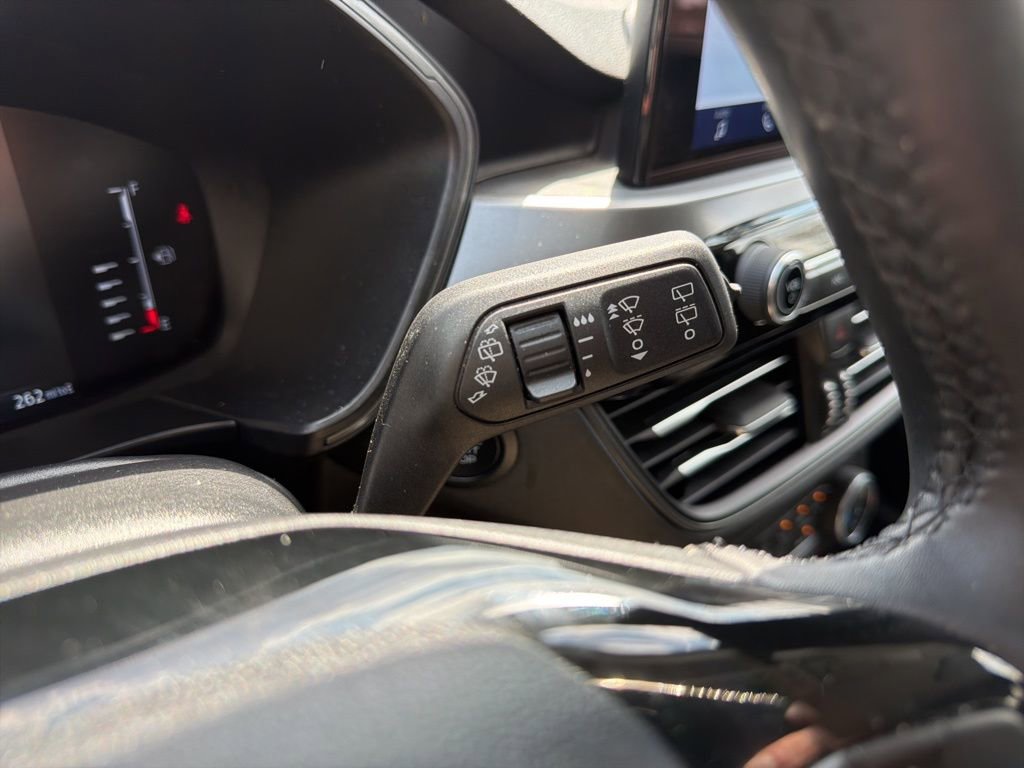 Used 2023 Ford Escape Active image 29