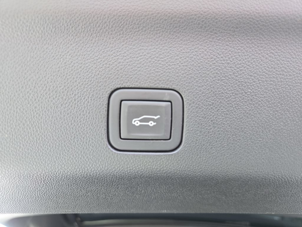 Certified 2024 Chevrolet Tahoe High Country w/ Advanced Technology Package AWD/4WD image 12