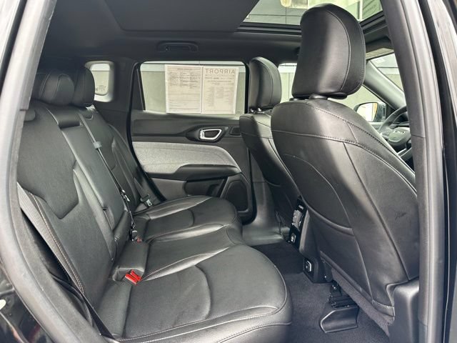 Used 2024 Jeep Compass Latitude w/ Sun and Sound Group AWD/4WD image 11