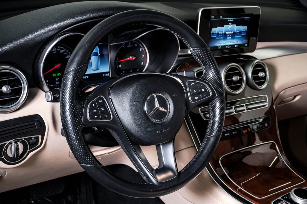 Used 2018 Mercedes-Benz GLC 300 4MATIC image 20