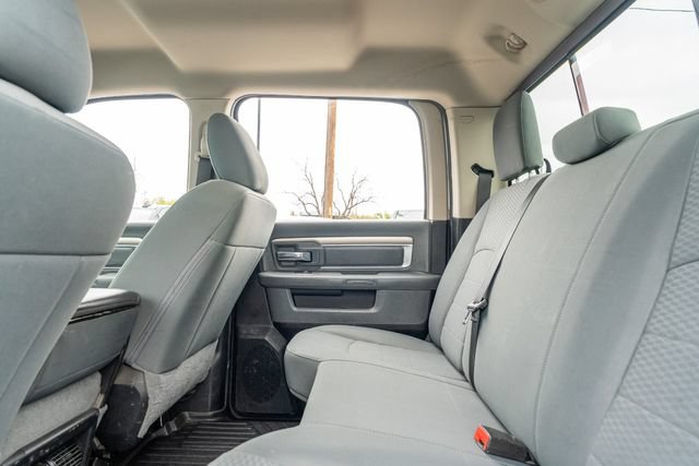 Used 2018 RAM 2500 SLT AWD/4WD image 32