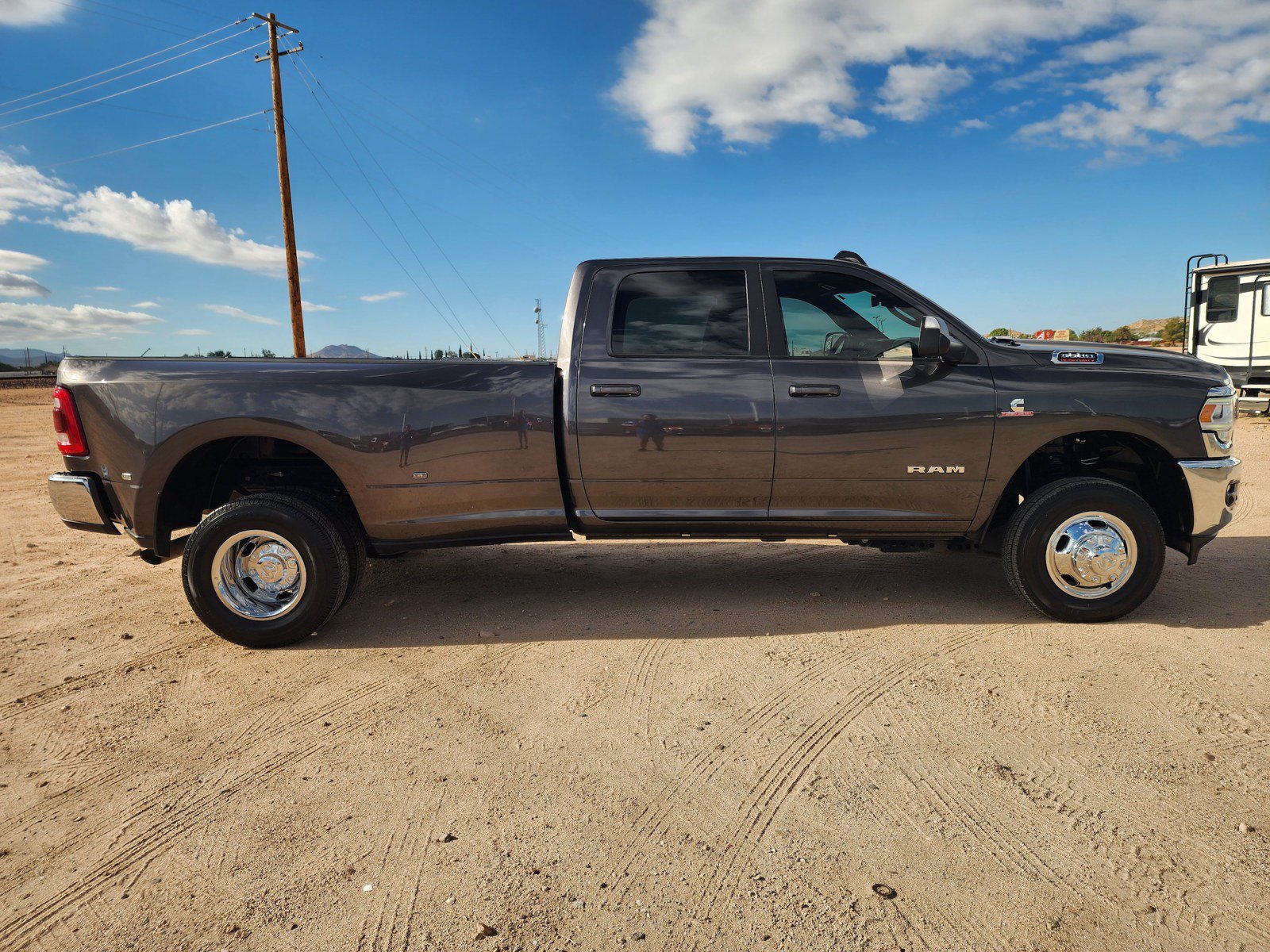 Used 2021 RAM 3500 Big Horn w/ Level B Equipment Group AWD/4WD image 4