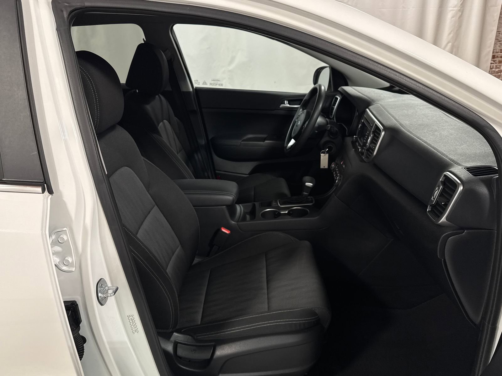 Used 2019 Kia Sportage LX AWD/4WD image 28