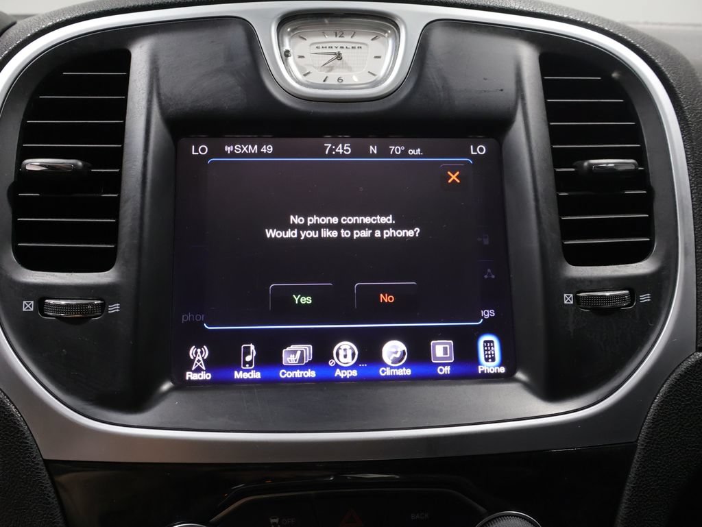 Used 2016 Chrysler 300 C AWD/4WD image 26