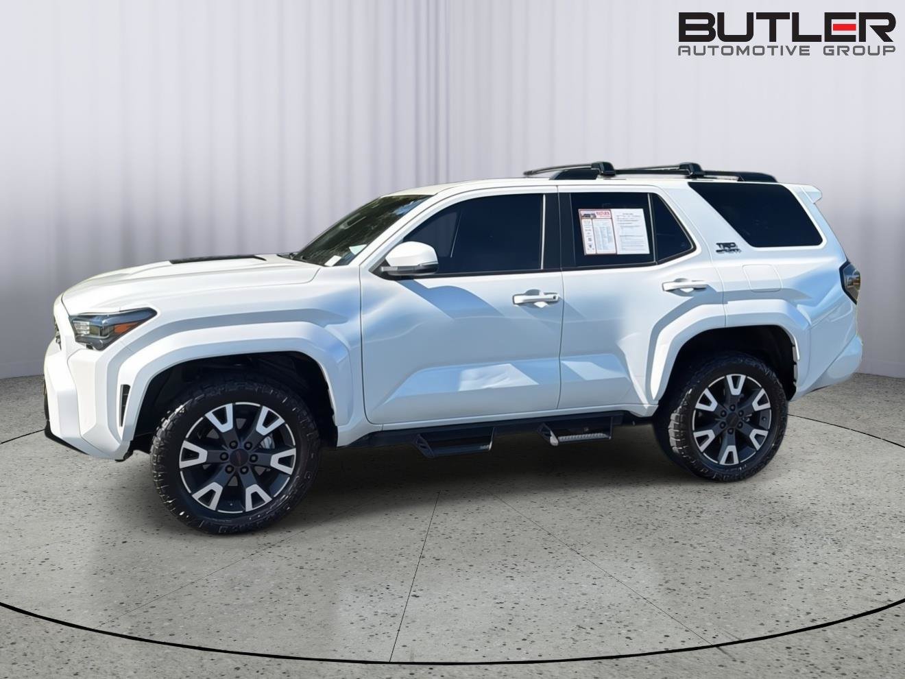 Used 2025 Toyota 4Runner TRD Sport AWD/4WD image 3