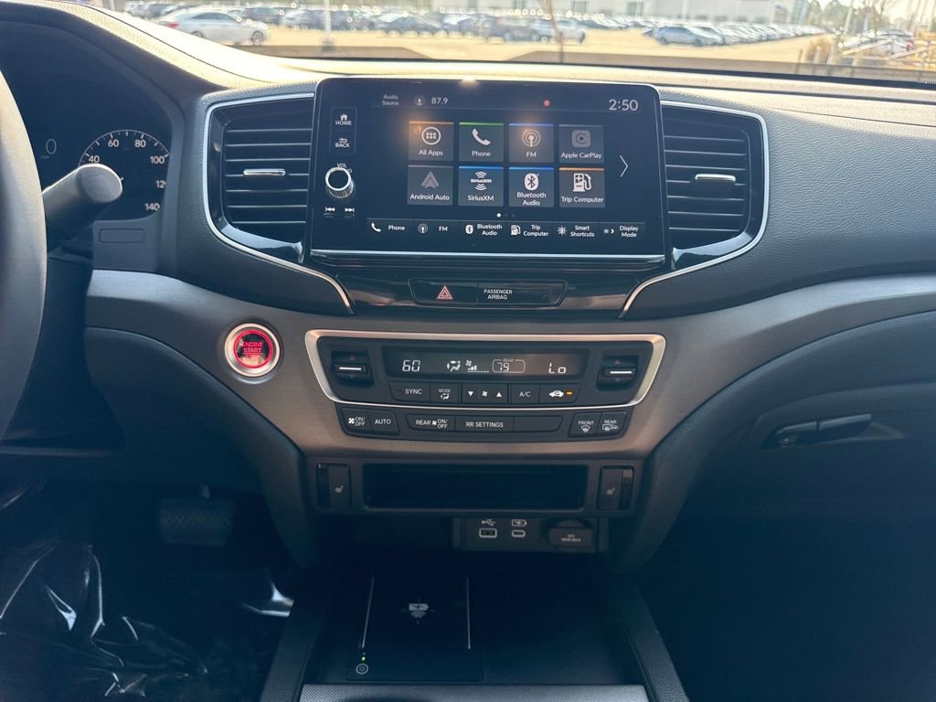 Certified 2025 Honda Ridgeline RTL image 16