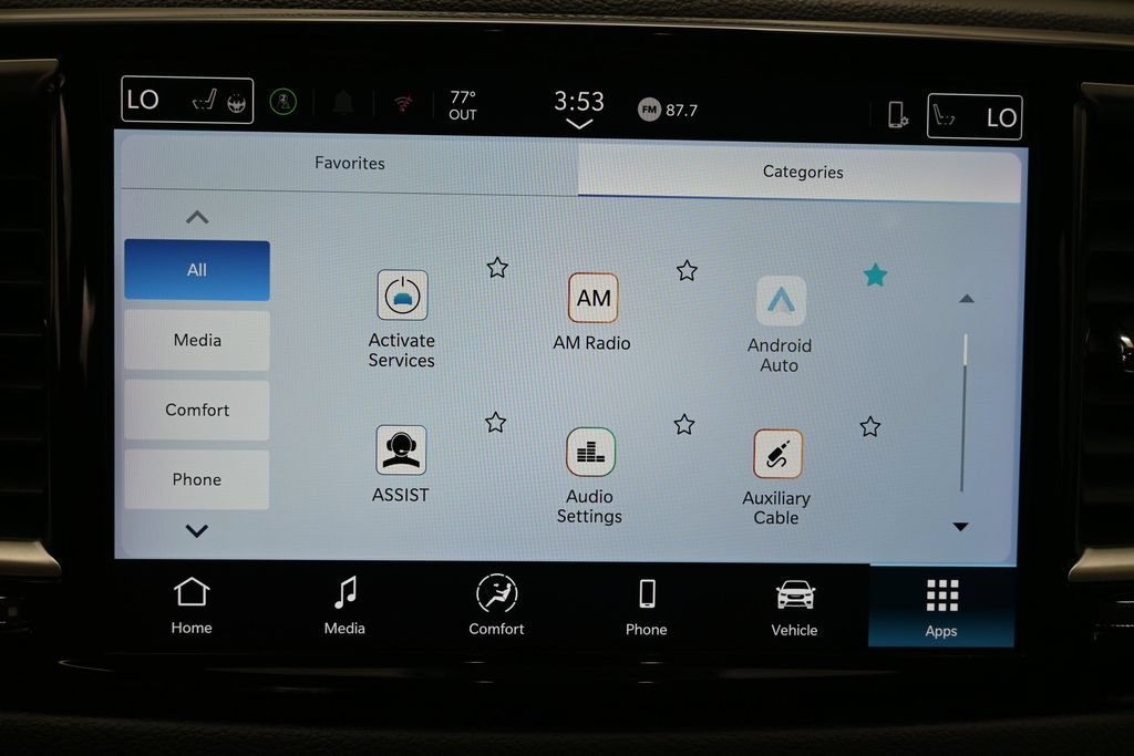Used 2025 Chrysler Pacifica Select FWD image 12