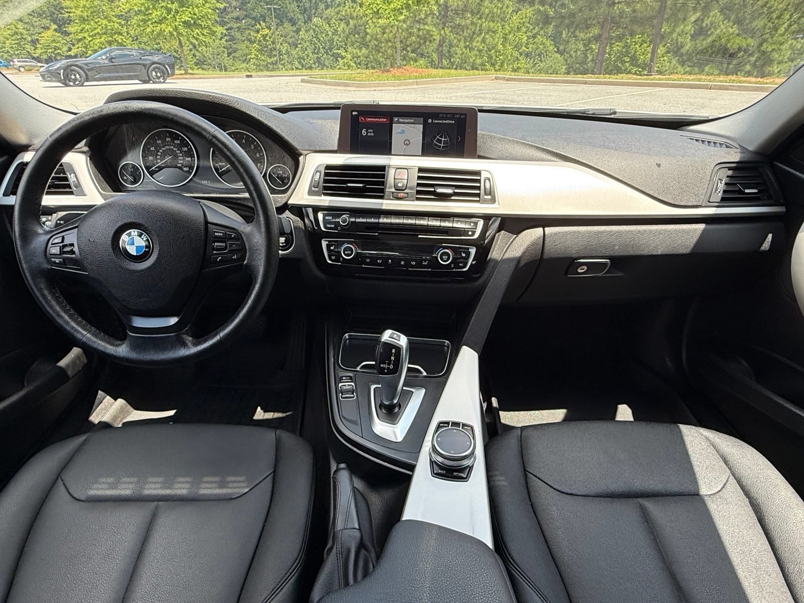 Used 2018 BMW 320i xDrive Sedan AWD/4WD image 23