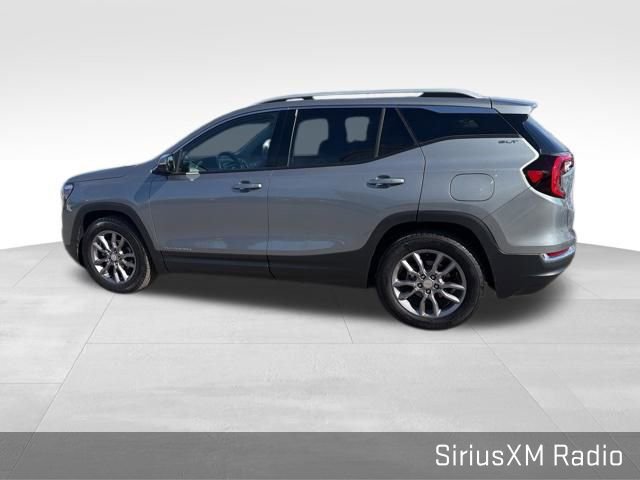 Used 2023 GMC Terrain SLT image 13