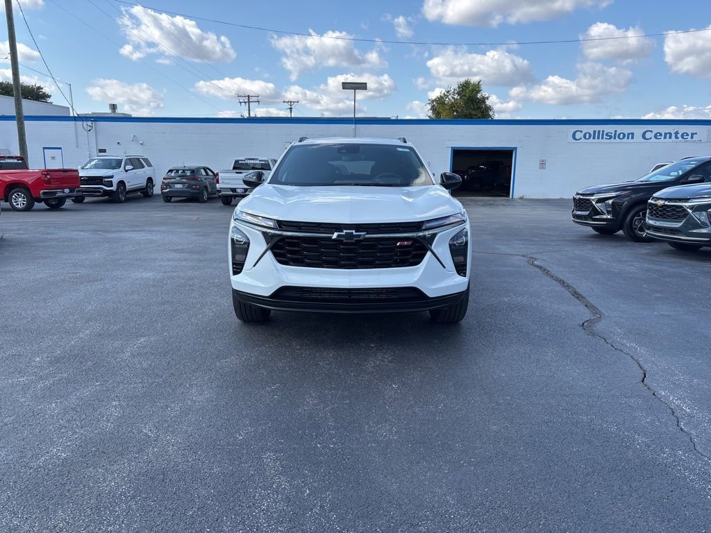 New 2025 Chevrolet Trax RS w/ Sunroof Package image 2