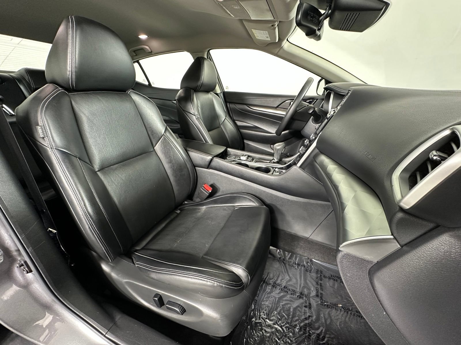 Used 2022 Nissan Maxima SV w/ Floor Mat Group FWD image 5