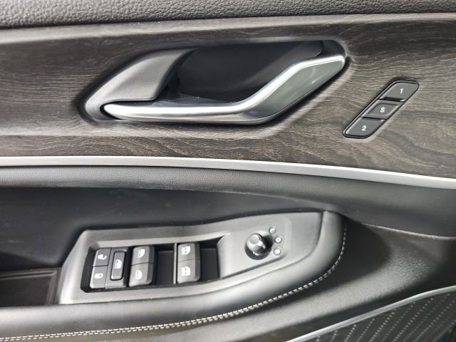 New 2026 Jeep Grand Cherokee L Limited image 17