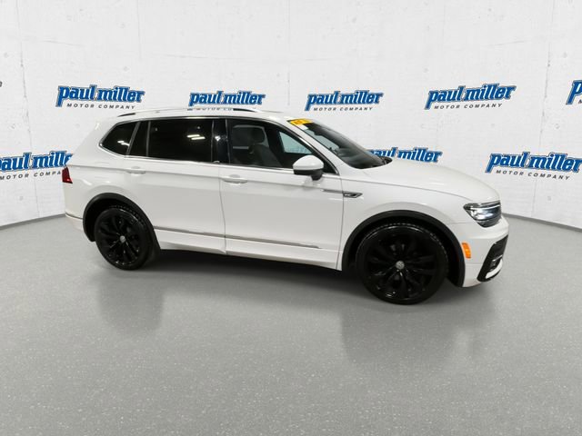 Used 2018 Volkswagen Tiguan SEL Premium w/ R-Line Package AWD/4WD image 13