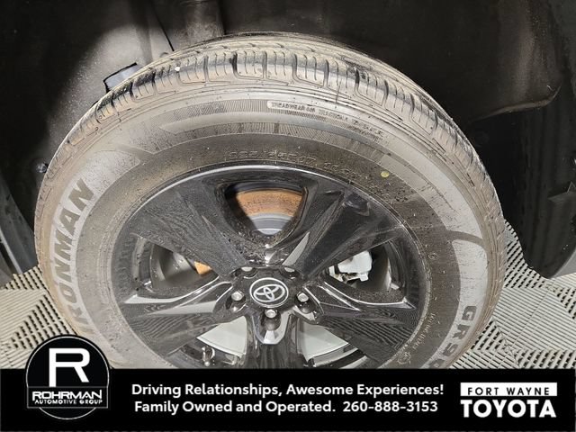 Used 2023 Toyota RAV4 XLE AWD/4WD image 11