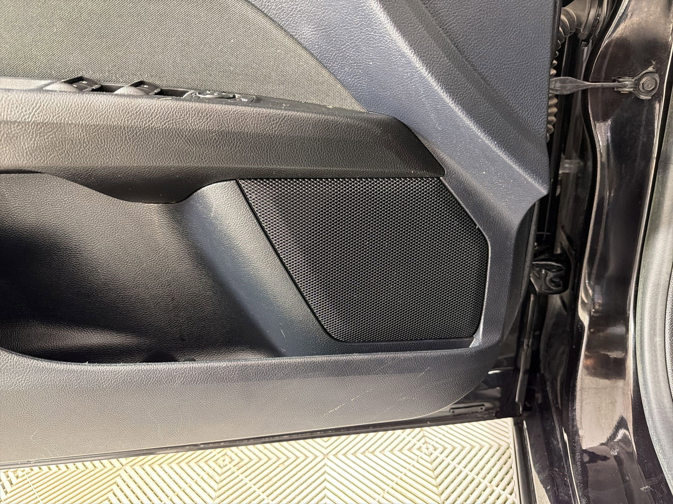 Used 2019 Ford Fusion SE image 21