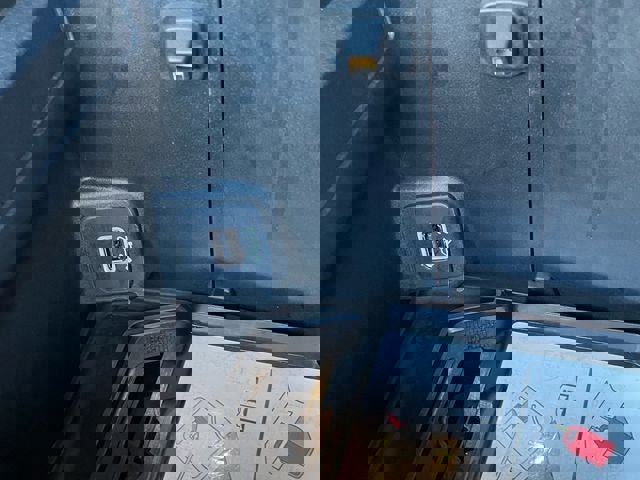 Used 2024 Jeep Wrangler Unlimited Rubicon 4xe image 31